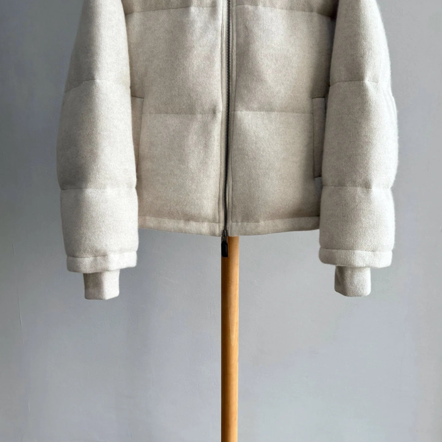 Classic beige gray brown cashmere warm jacket fashionable round-neck zipper fluffy white goose down jacket women's coat ATFH