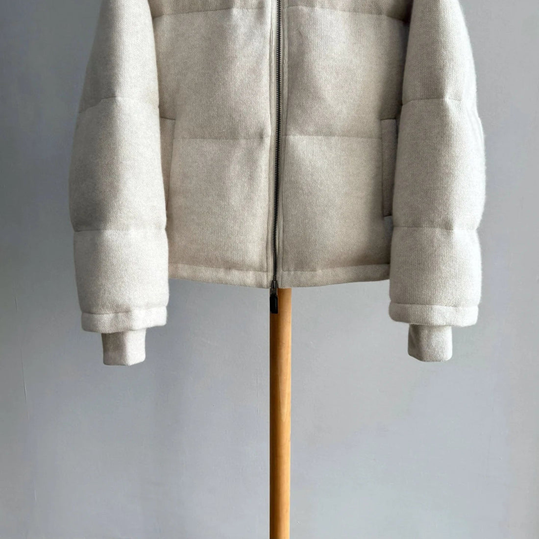 Classic beige gray brown cashmere warm jacket fashionable round-neck zipper fluffy white goose down jacket women's coat ATFH