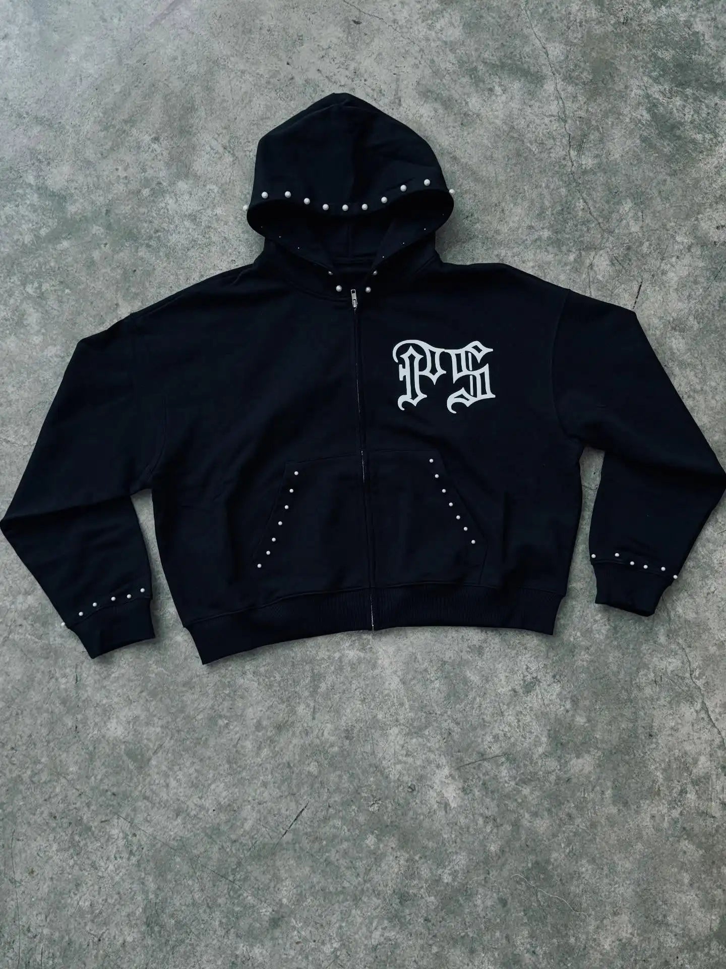Y2K Style Hoodie with Pearl Details, Gothic Letter Print Zip-Up Hooded Sweatshirt - ATFH