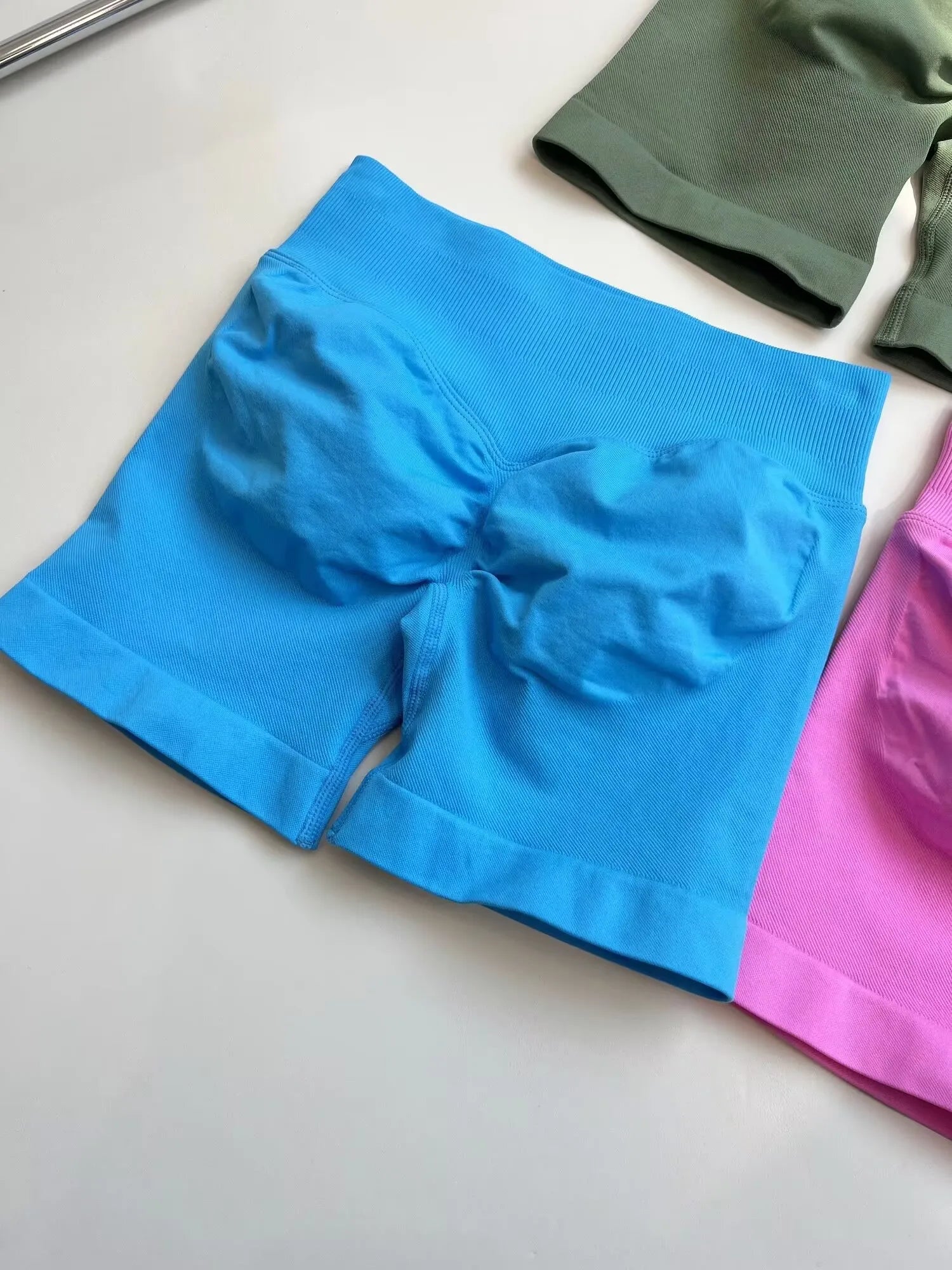Seamless Sports Shorts Women Booty Yoga Shorts Quick Drying Fitness Tights Solid Workout Scrunch Customizable Lable