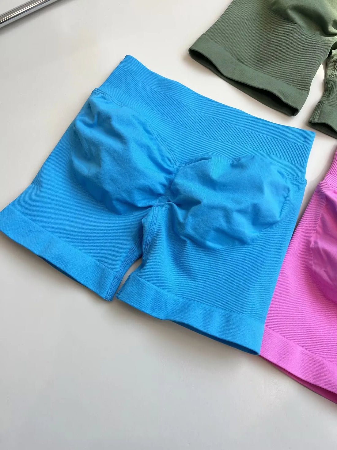 Seamless Sports Shorts Women Booty Yoga Shorts Quick Drying Fitness Tights Solid Workout Scrunch Customizable Lable