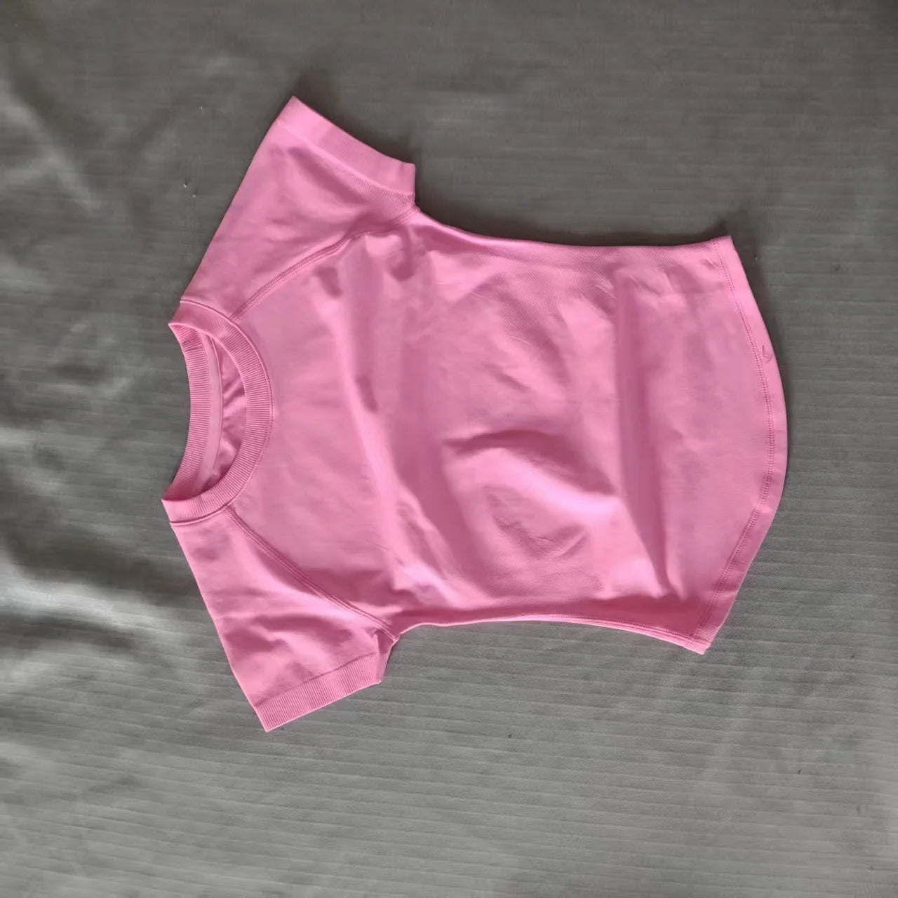 D LOGO Impact Short Sleeve Seamless Yoga Tight Clothing Women Fitness, Yoga, Putilla, Running T-shirt Sweatshirt - ATFH