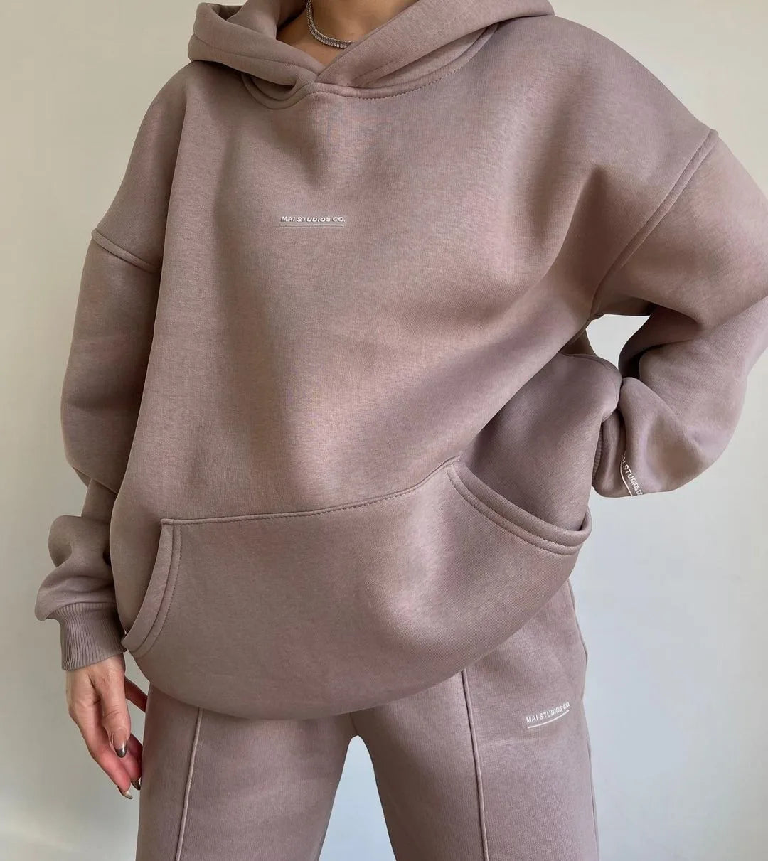 Hot Selling European and American Autumn Winter New Fashion Solid Color Hooded Hoodie Casual Two Piece Set ATFH
