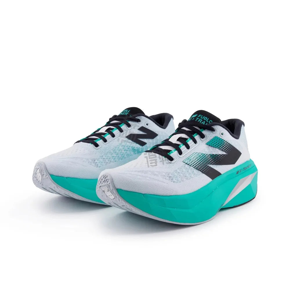 New Balance FuelCell SuperComp Trainer v3: Cushioned, comfortable, and durable green men's low-top training shoes MRCXLW4