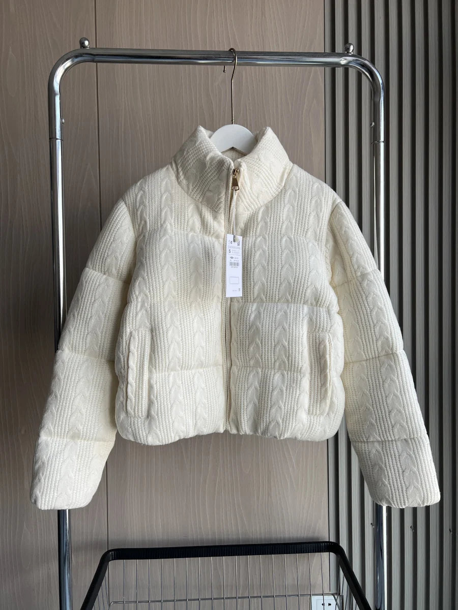 ETJ 2025 Winter new  women's fresh and elegant white turtleneck knitted thick cotton jacket warm bread jacket 6318229 ATFH