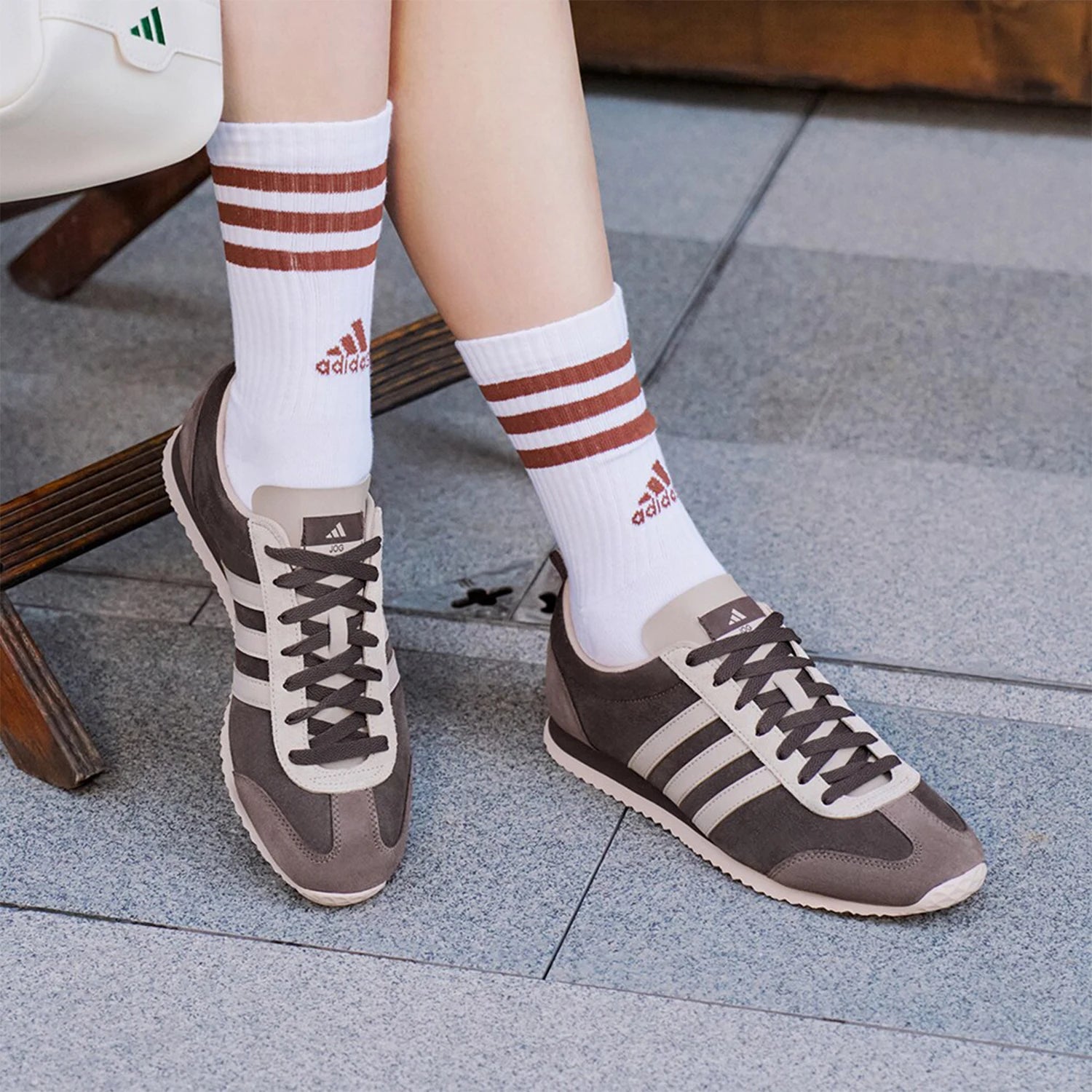 Adidas Official Genuine VS JOG 2.0 Men's and Women's Thin-Sole Anti-Slip Casual Shoes JS1123 ATFH