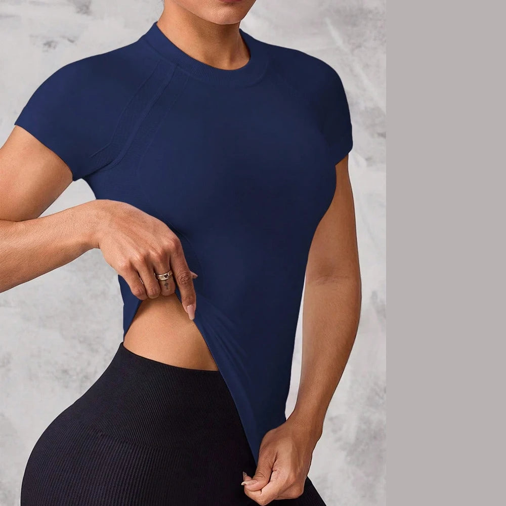 Women's short-sleeved sports top, breathable and quick-drying fabric, suitable for running and yoga, - ATFH