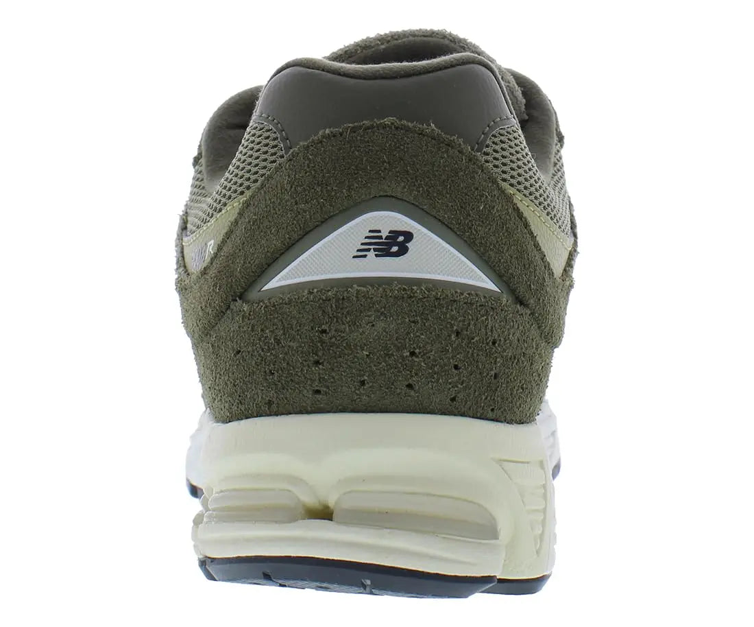 New Balance 2002R Men's Casual Sneakers