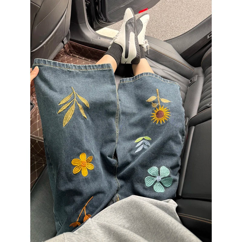 Unisex Korean Style Y2K Floral Embroidery Denim Shorts American Ins High Street Straight Leg Seven-Point Jeans Couple ATFH