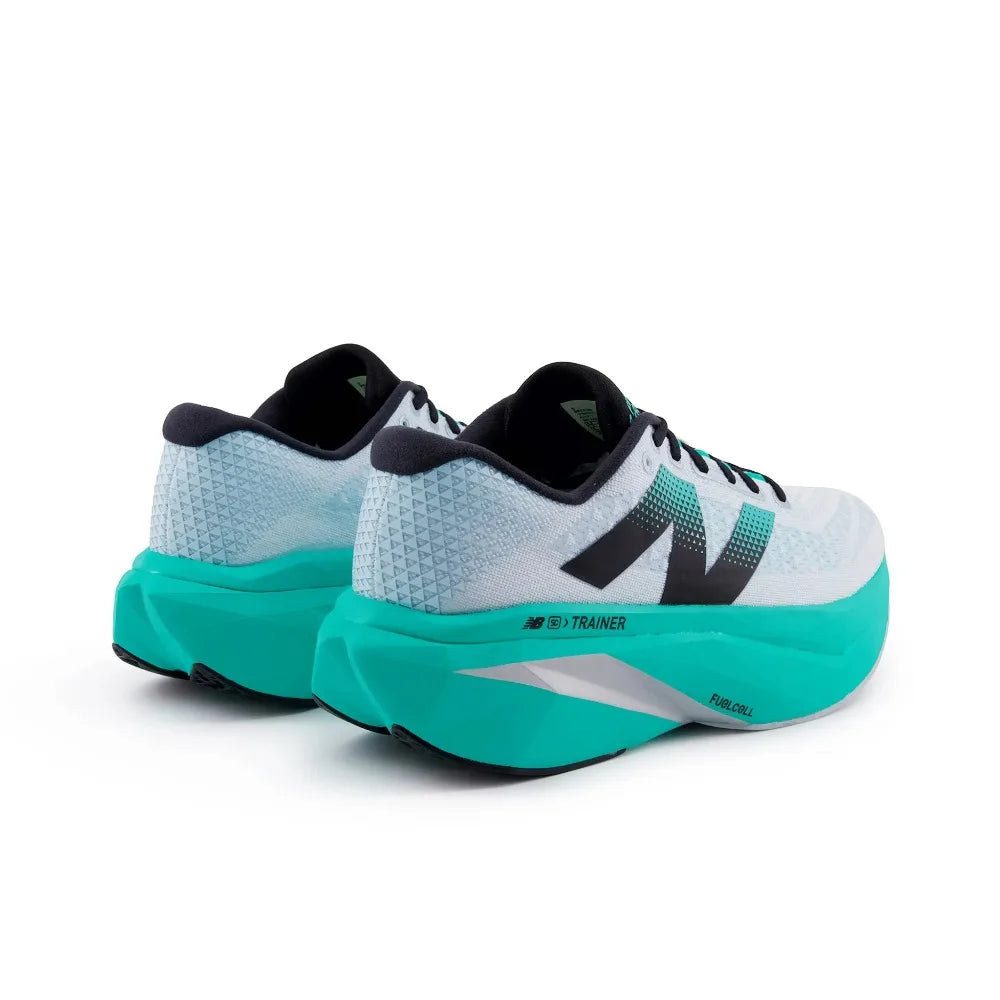 New Balance FuelCell SuperComp Trainer v3: Cushioned, comfortable, and durable green men's low-top training shoes MRCXLW4