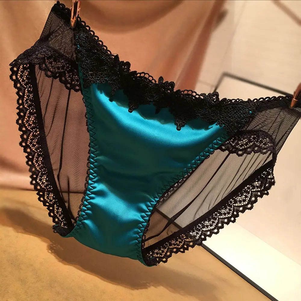 Solid Color Sumptuous Hollow Out Women Low-rise Net Lace Panties Briefs Underwear