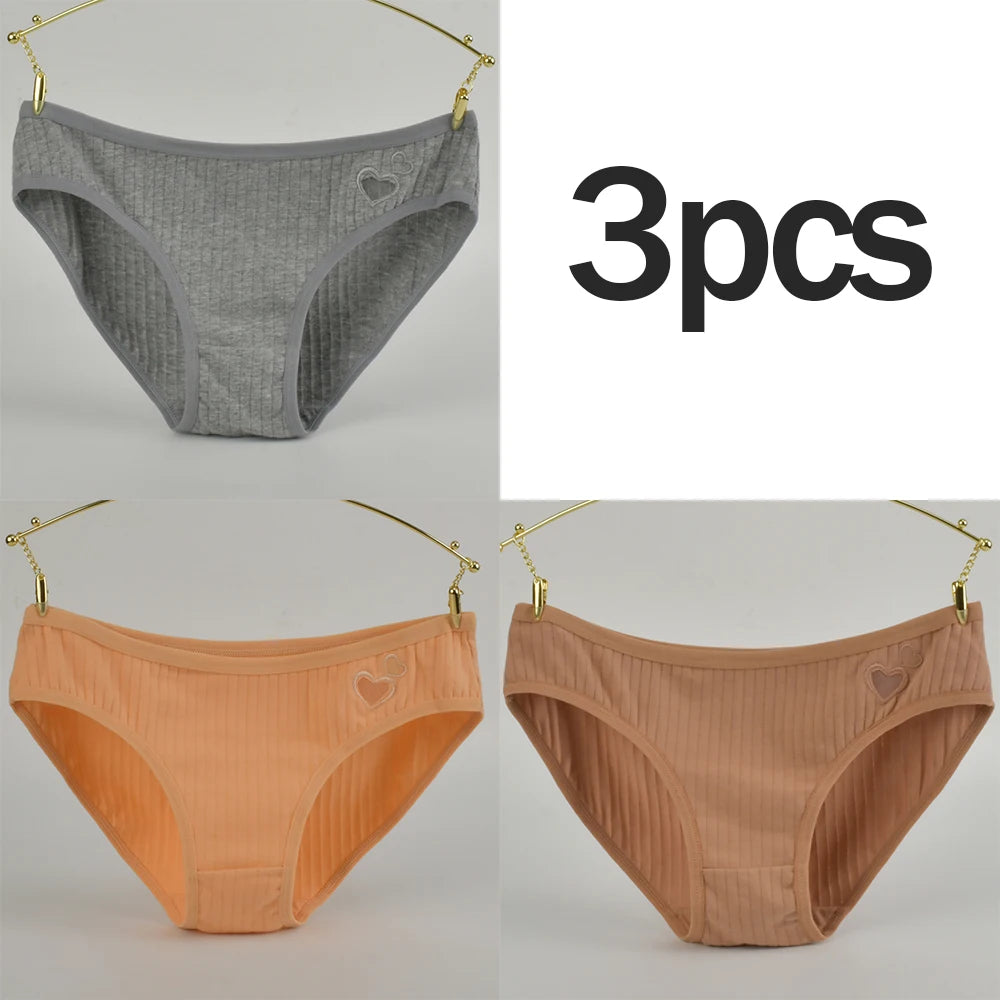 3PCs Teen Girls Cotton Underwear Low-Rise Heart Print Briefs Soft Breathable Everyday Panties Minimalist Design Lady Summer Wear
