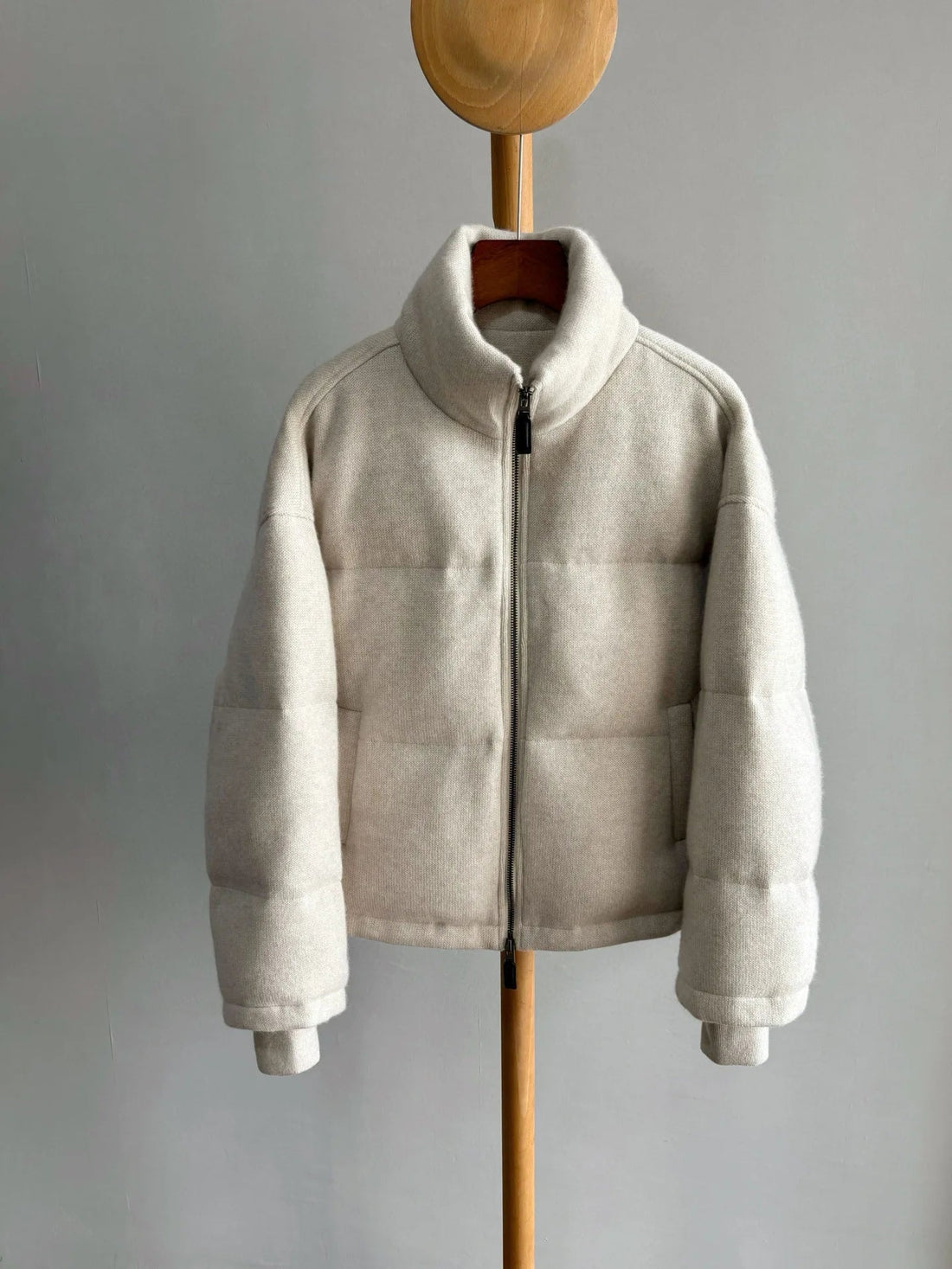 Classic beige gray brown cashmere warm jacket fashionable round-neck zipper fluffy white goose down jacket women's coat ATFH
